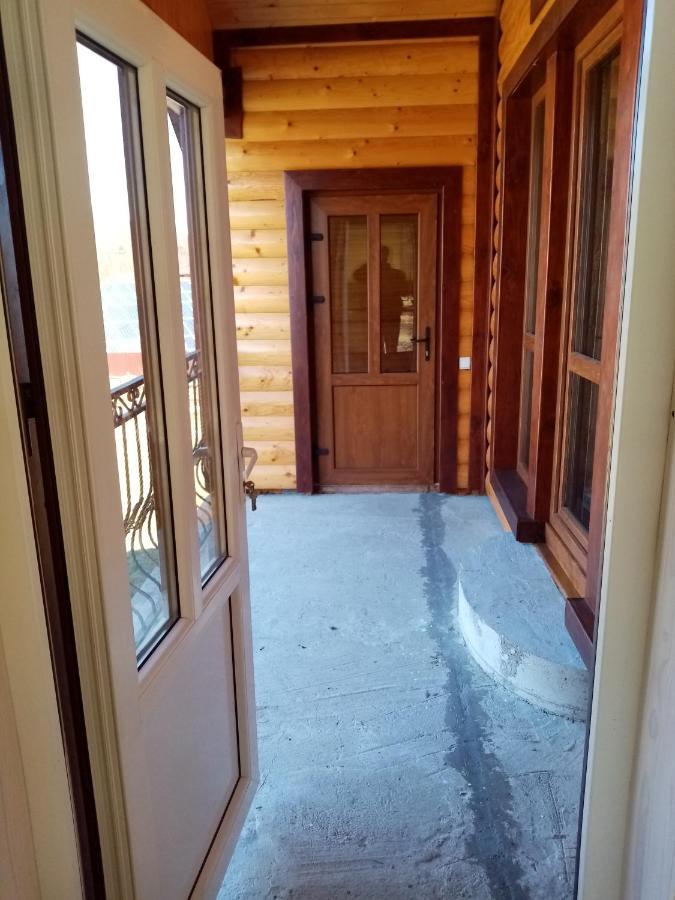 Садиба Федорчуків Гірська Хатина Sheshory Exterior photo
